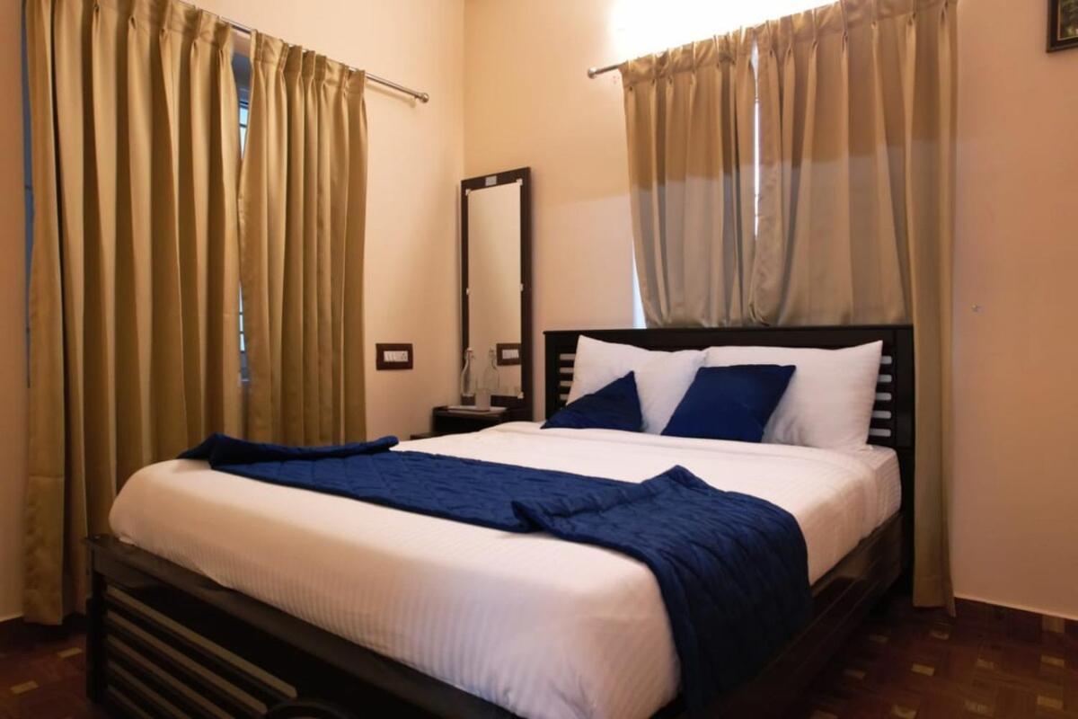 Into The Woods 4bhk Villa *