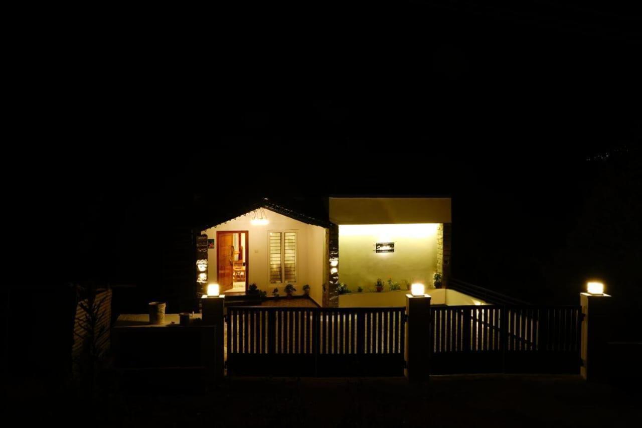 Homestay Leos Paradise *