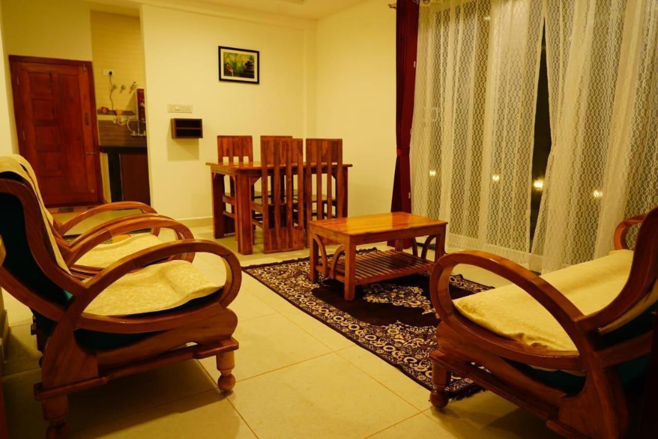Homestay Leos Paradise *