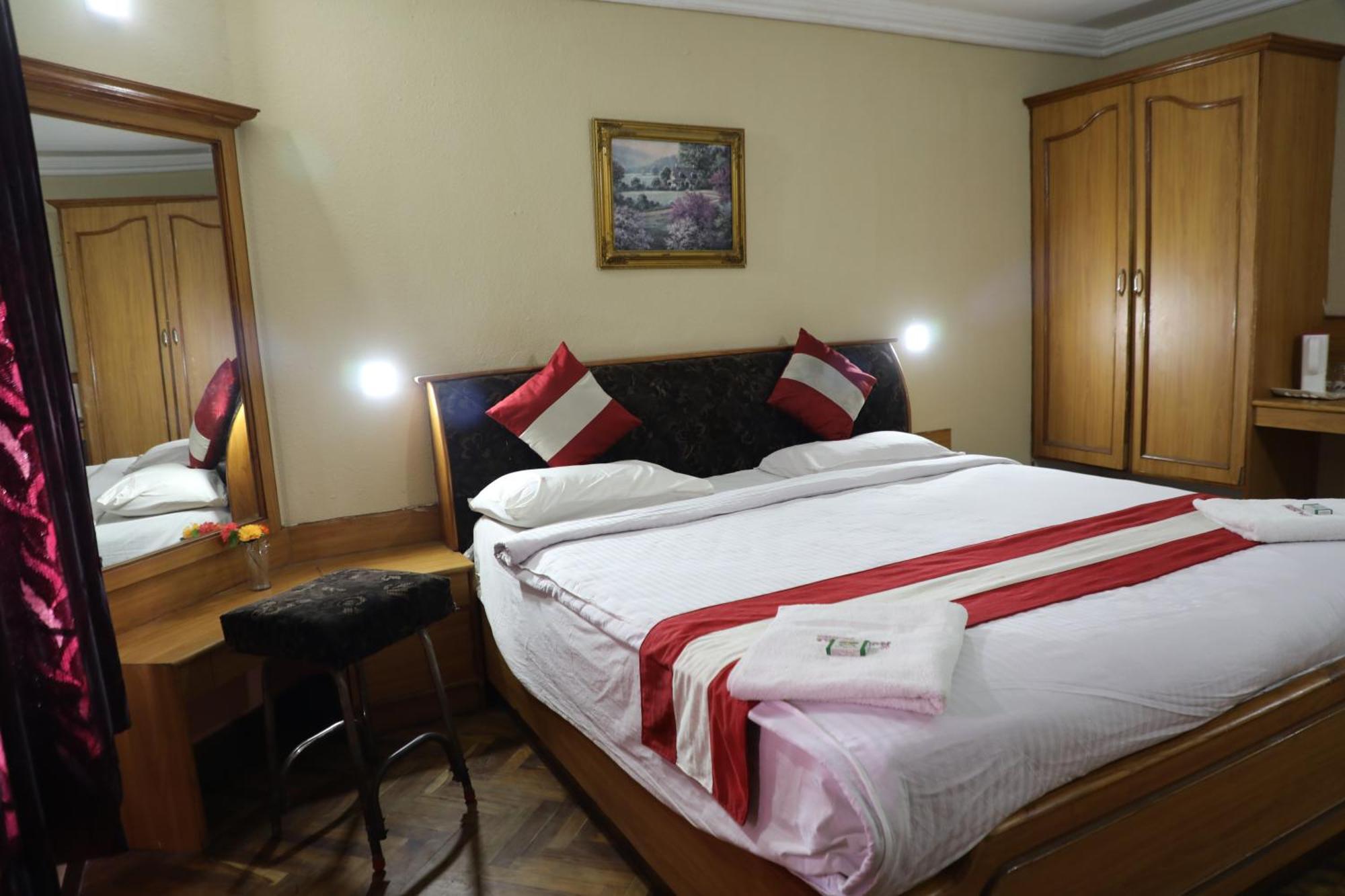 Hotel Royal Hotels, 3*