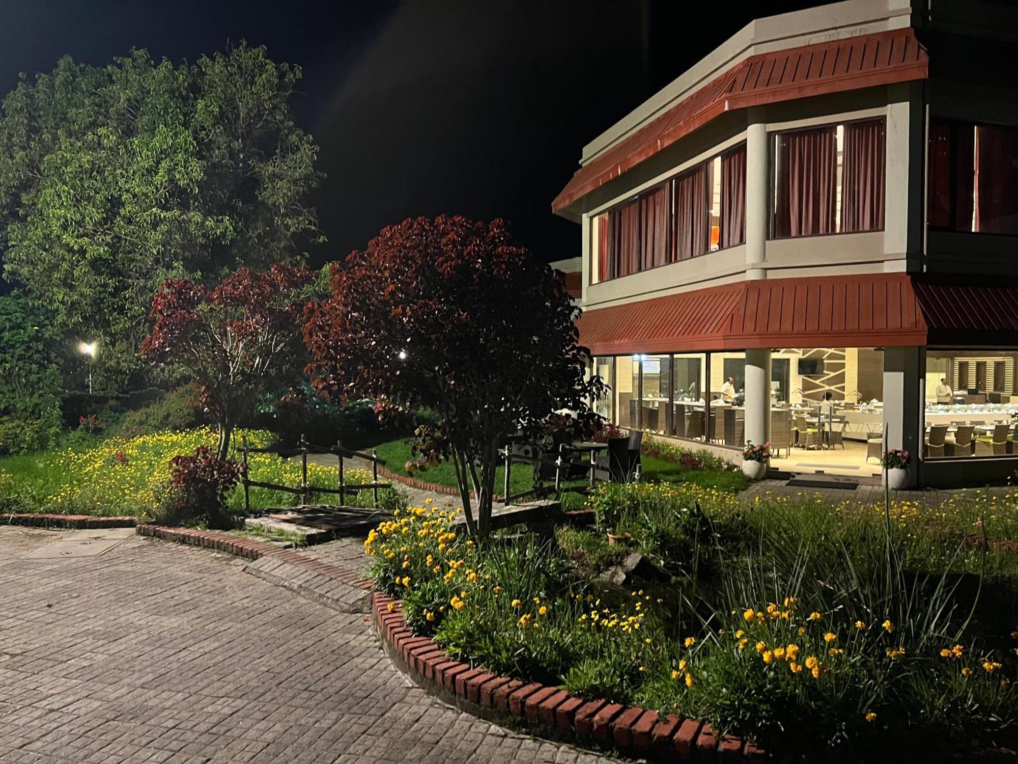 Ger Manus Springs Hotel 4*