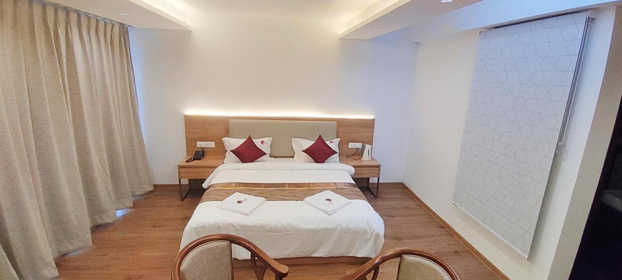 Homestay Spring Valley Enclave