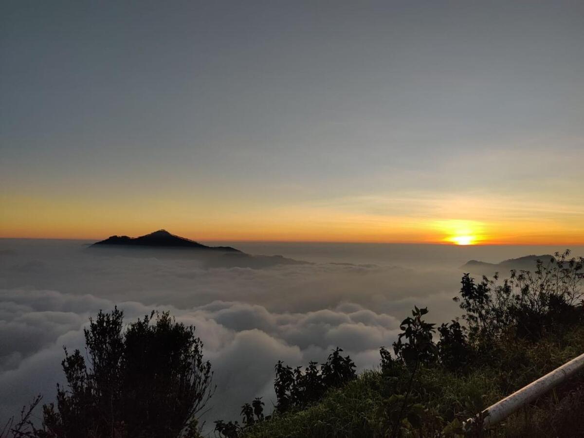 Villa Adventure Hike