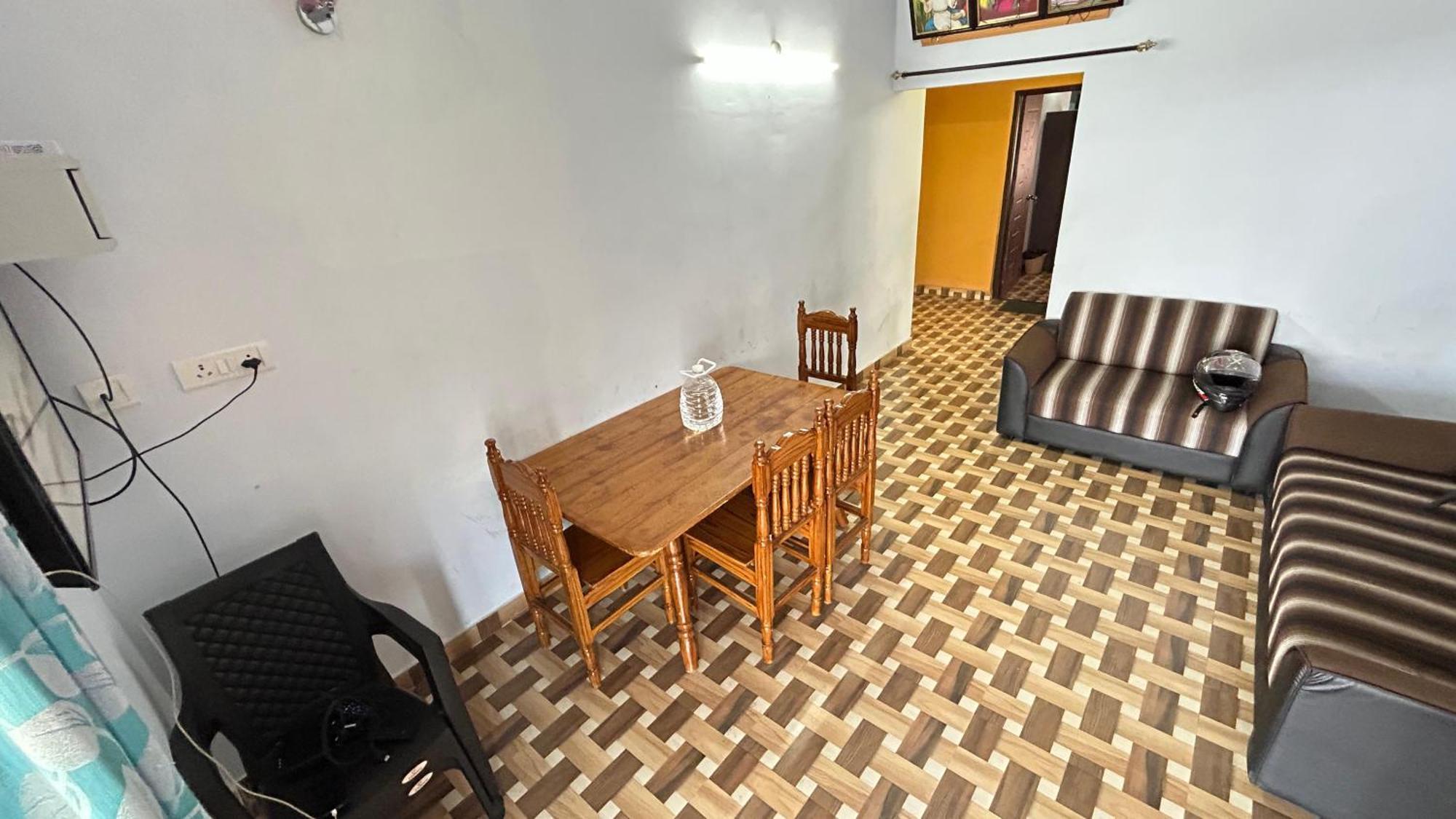 Private 3bhk With A Parking, Garden, Wifi, Mountain View