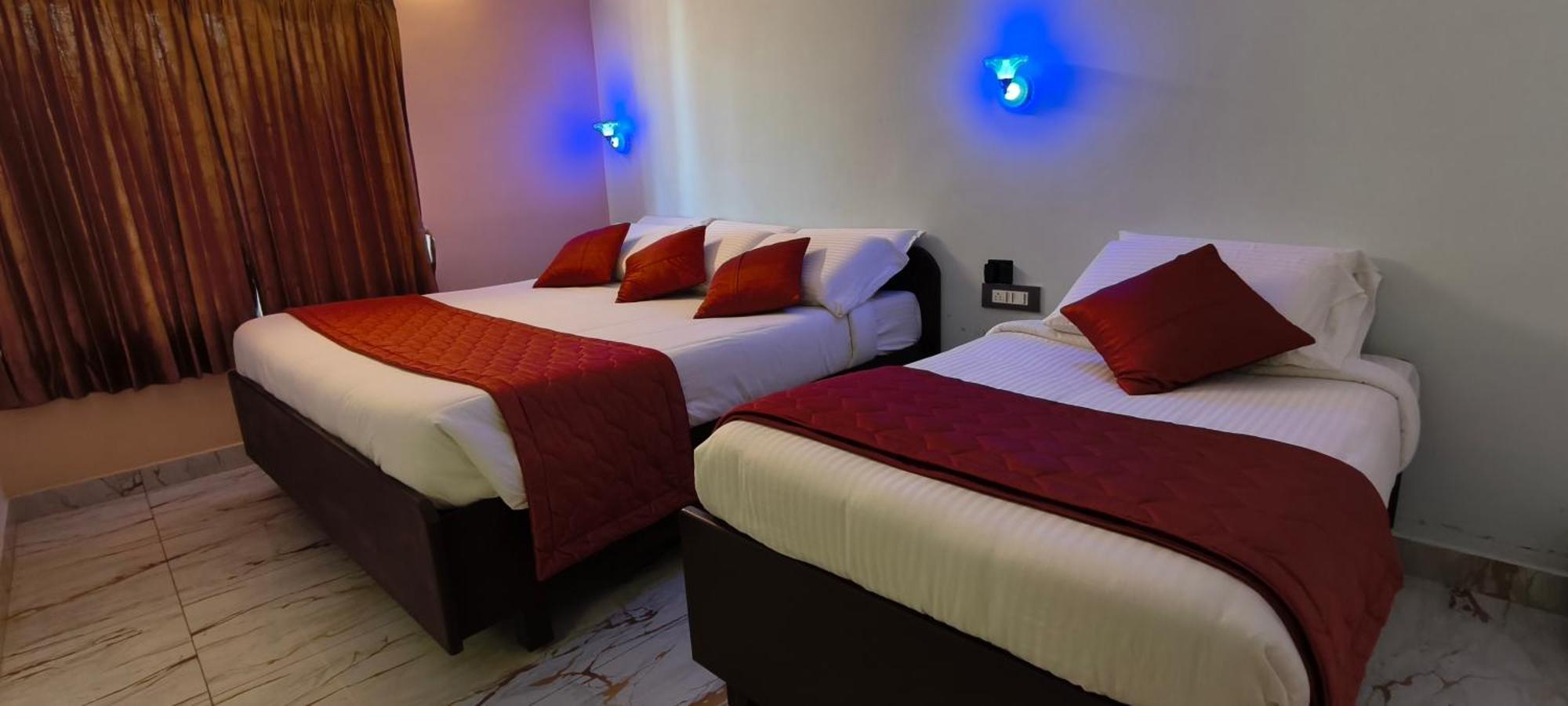 Hotel Ponmurugan Residency Kodaikanal