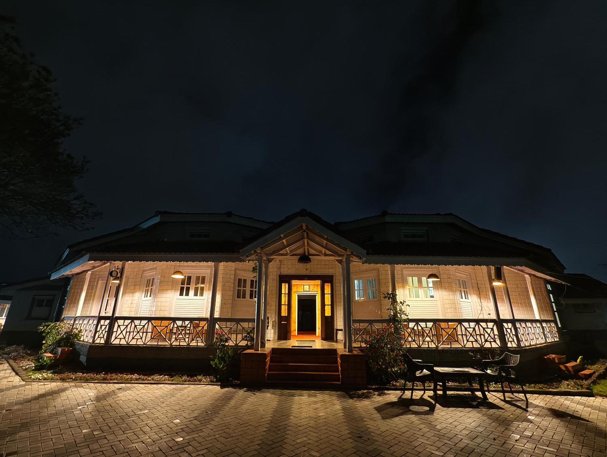 Bruton Hotel Kodaikanal