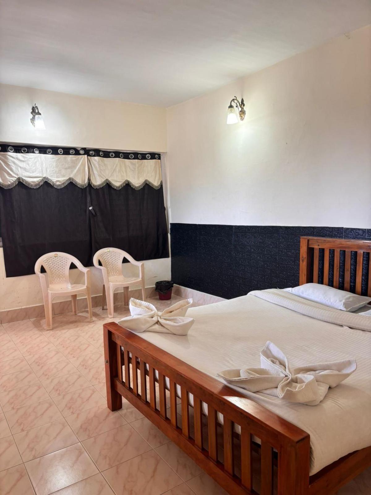 Blooming Nights With Begonia Apartment Kodaikanal