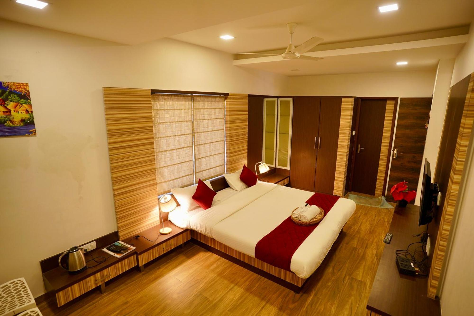Costa Fortune- Luxury 3 Bedroom With Mind Blowing Mountain And Valley View Kodaikanal