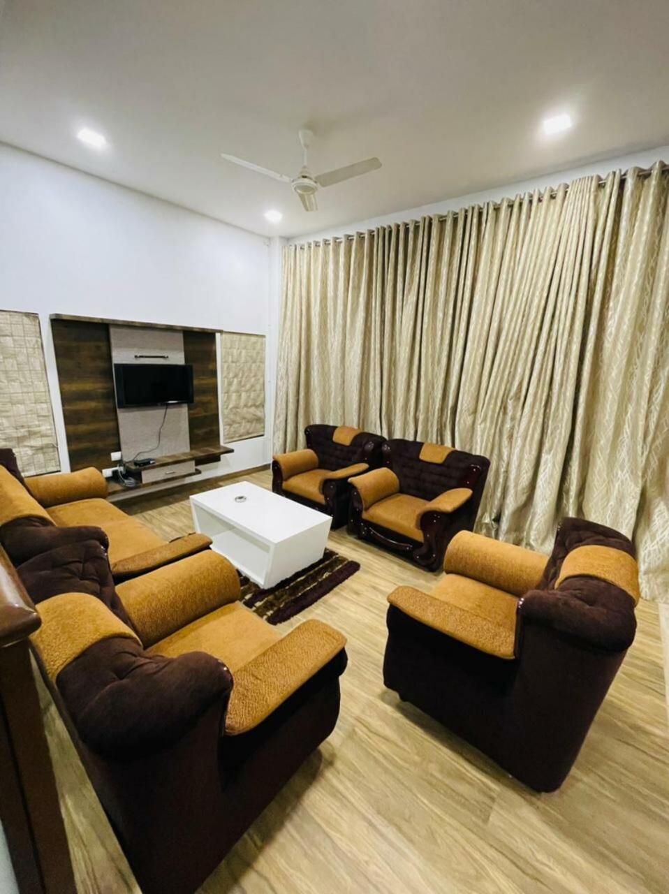 Costa Fortune- Luxury 3 Bedroom With Mind Blowing Mountain And Valley View Kodaikanal