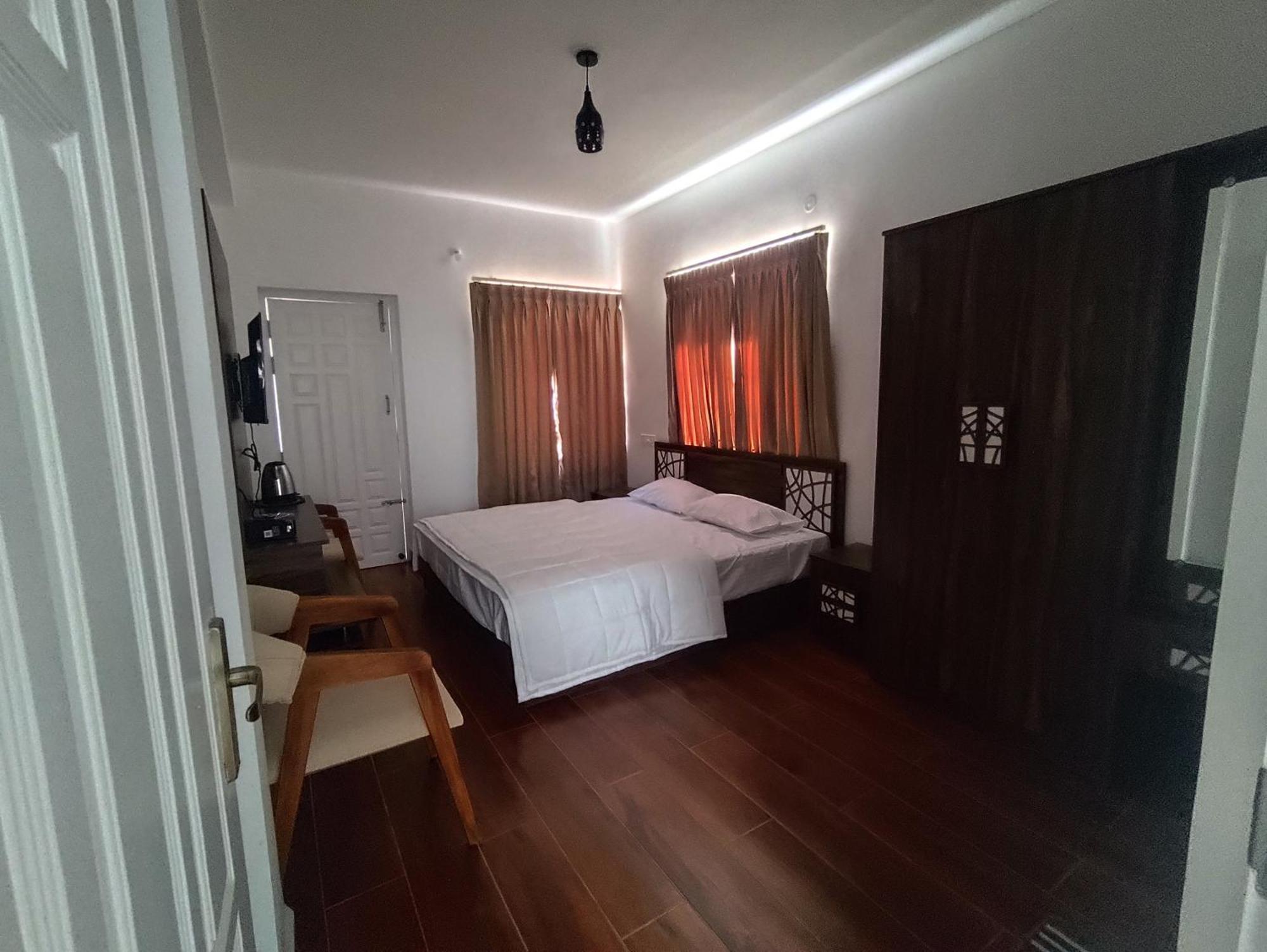 Immerse Bed & Breakfast