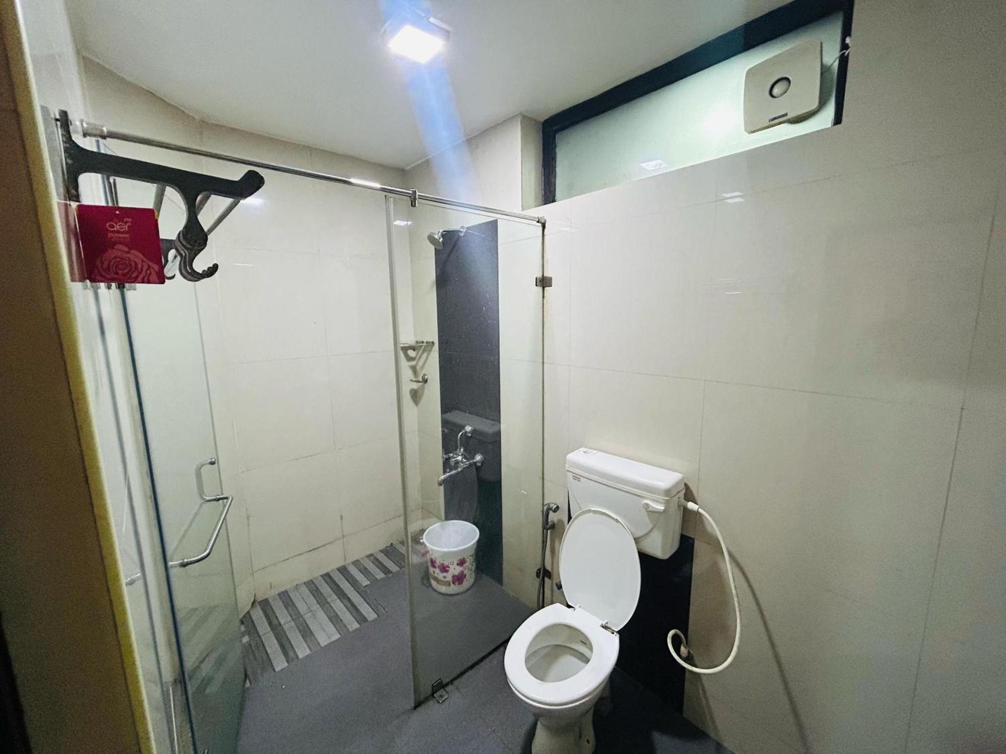 Chennai Grand Residency 5*