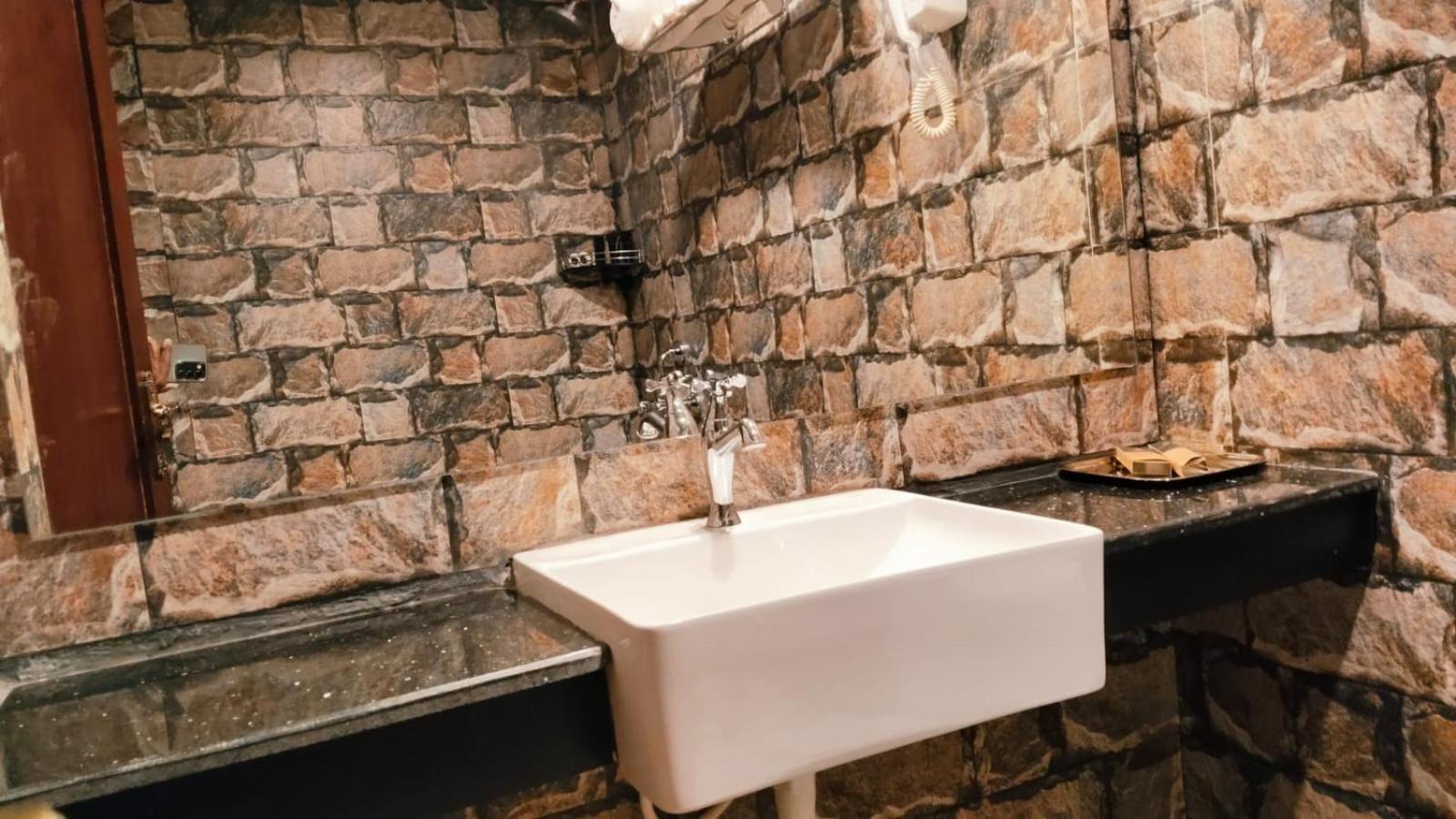 Hyders Park- The Luxury Hotel Kodaikanal