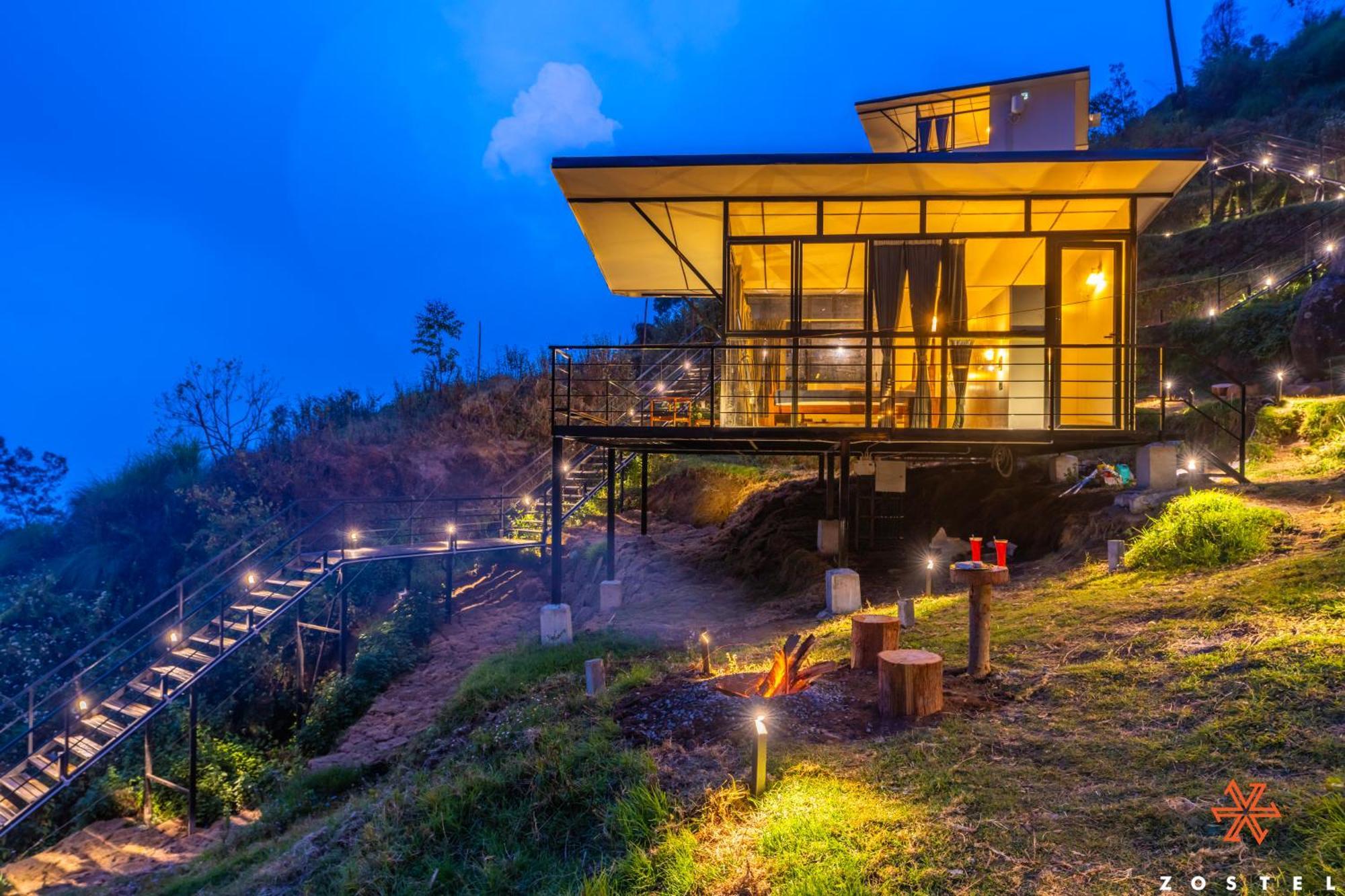 Zostel Poombarai, Hostel