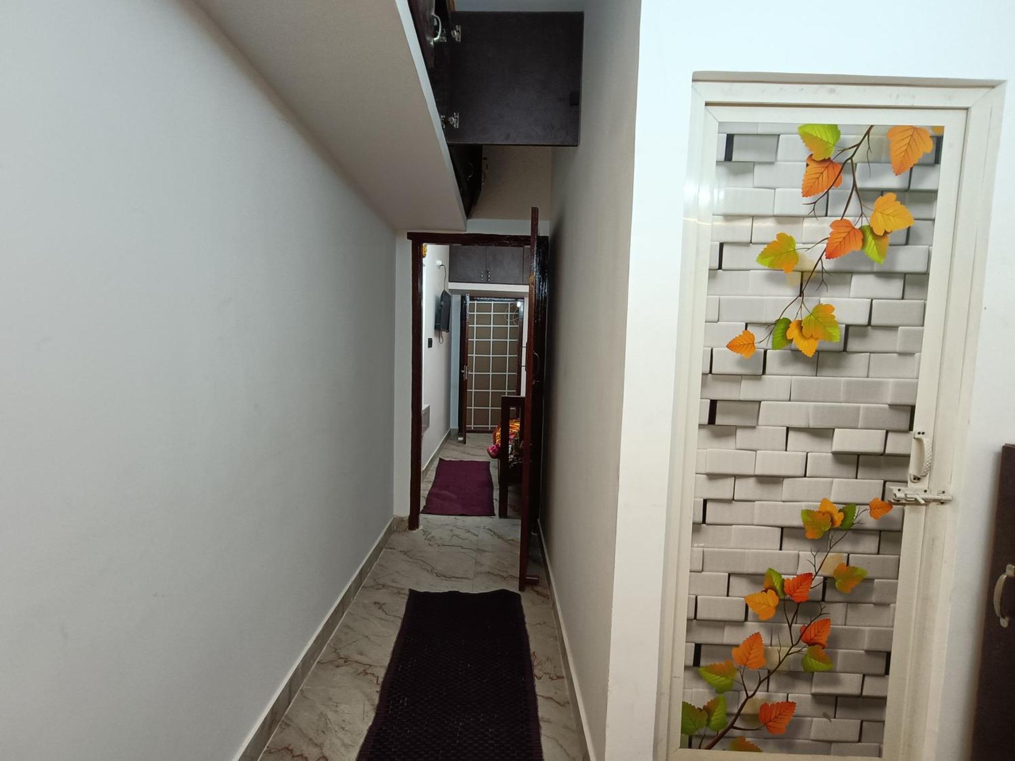 Sri Harshini Homestay *