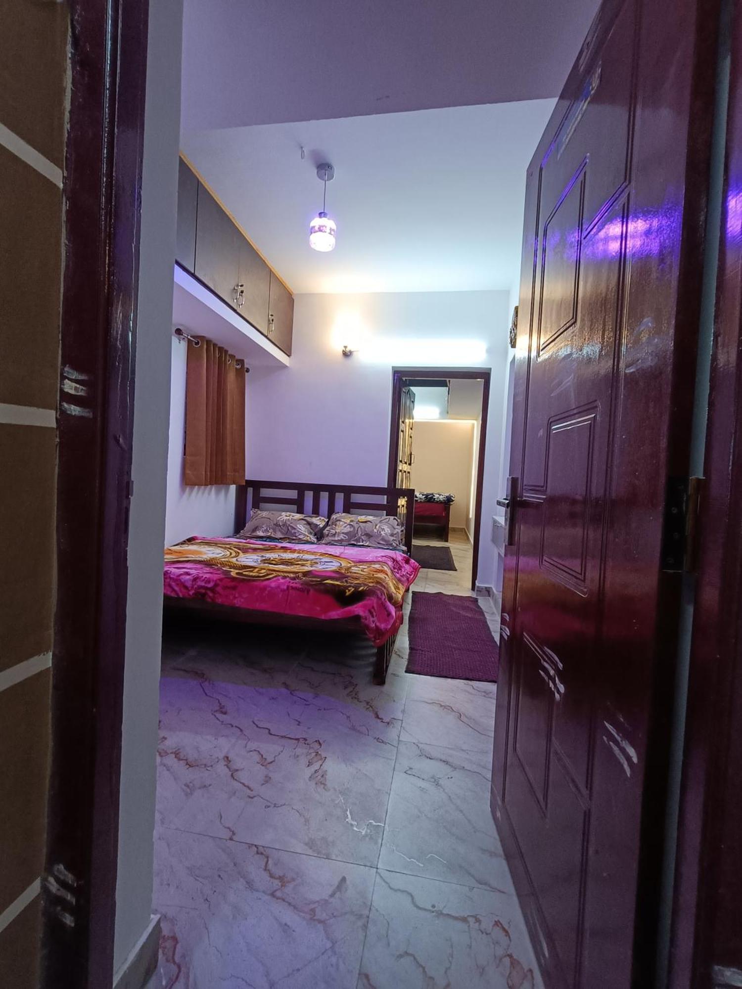 Sri Harshini Homestay *