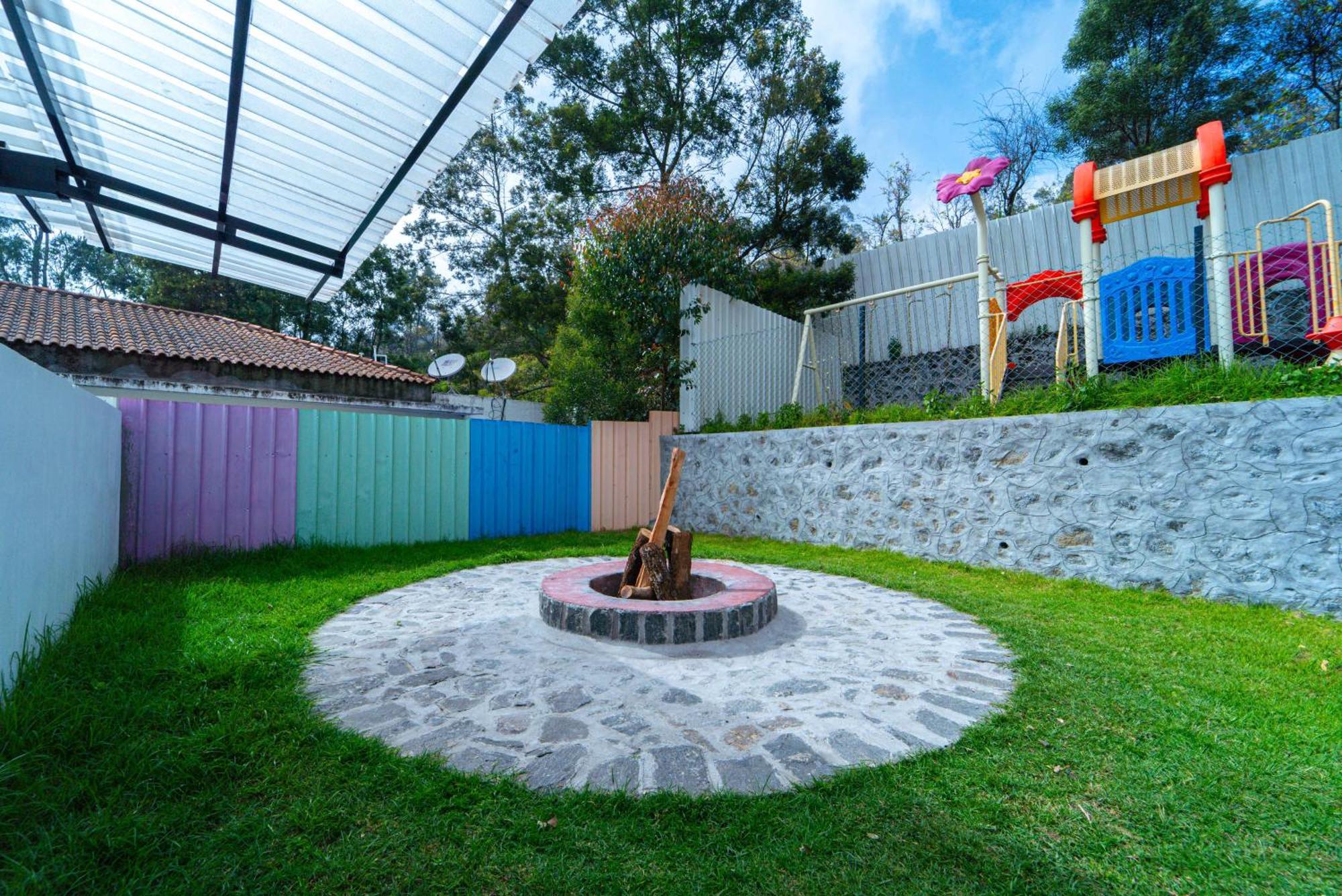 Hotel Treebo Tranquil Heights With Scenic View 3*