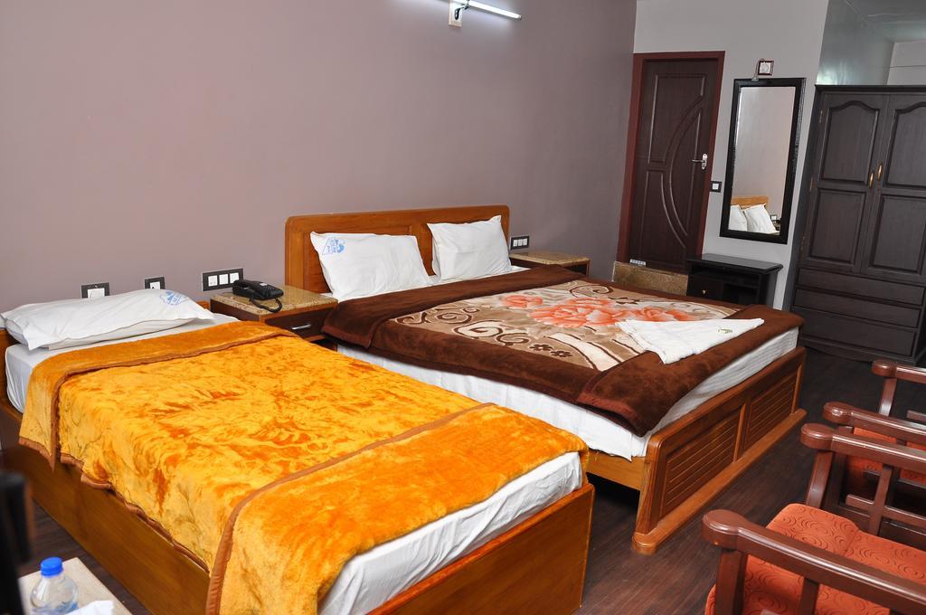 Hotel Grand Paradise