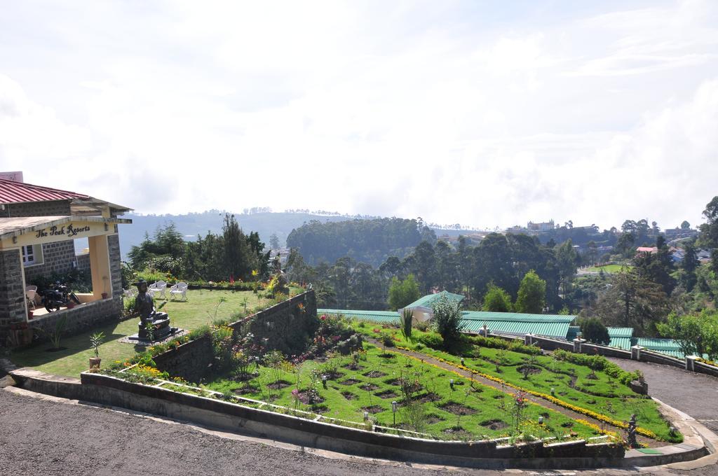 The Peak Resorts Hotel 3*
