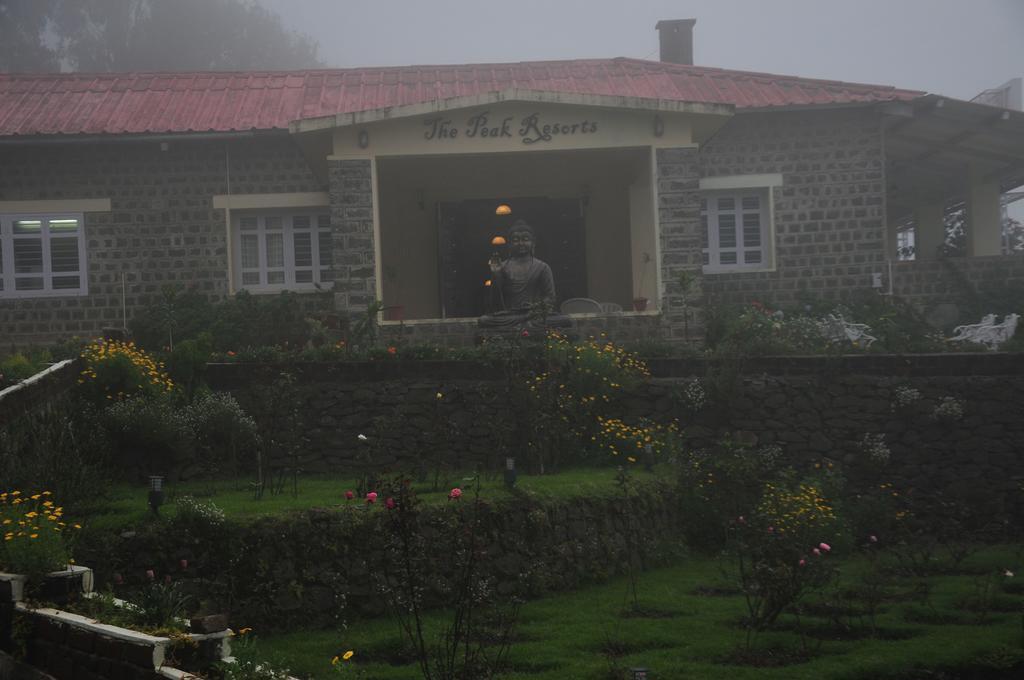 Hotel The Peak Resorts