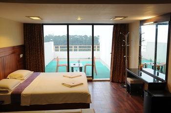 Hotel Fast Track