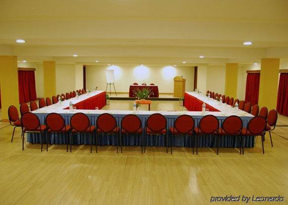 Hotel Benzz Park Family Kodaikanal