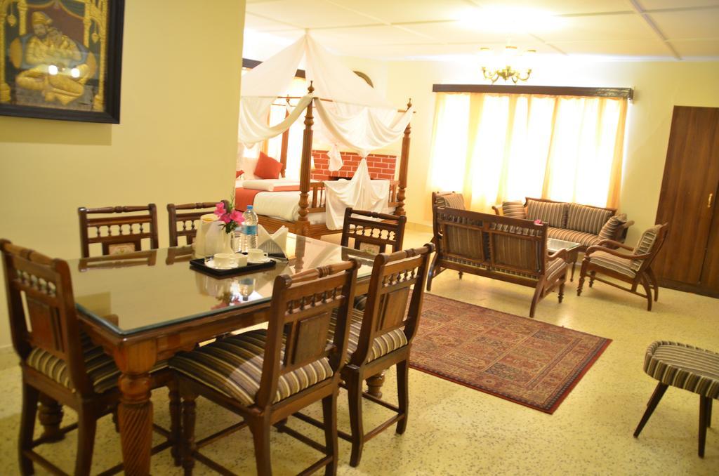 The Peak Resorts Hotel 3*