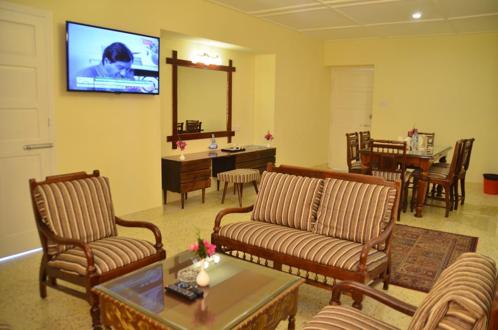The Peak Resorts Hotel