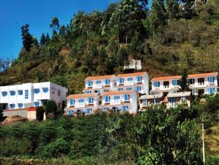 Country Club Valley Vista