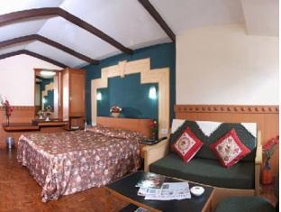 Hotel Hilltop Towers 2*
