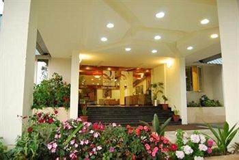 Hotel Benzz Park Family Kodaikanal