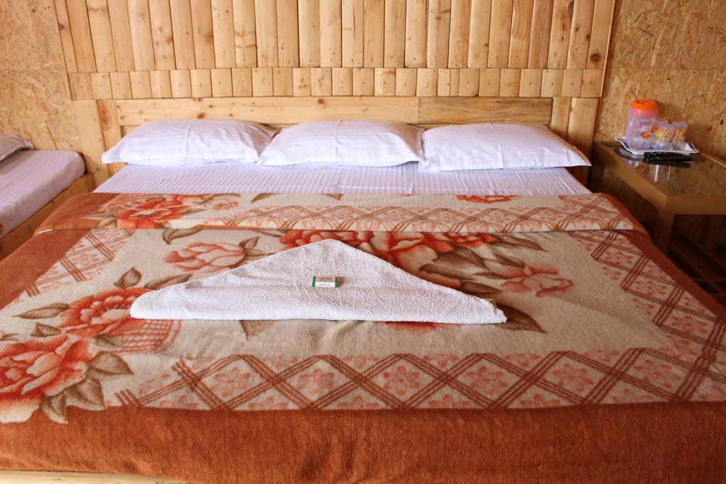 Shafa Wood House