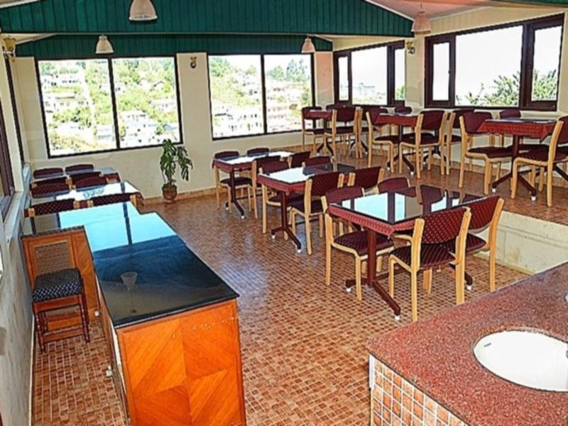 Pine Borough Hotel 3*