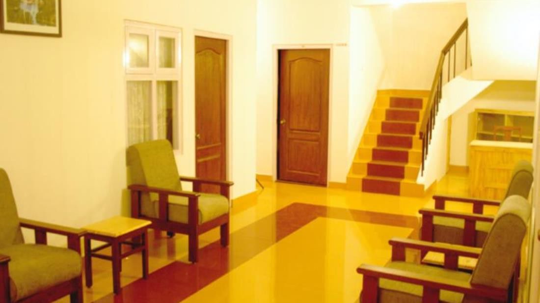 Altius Nest Hotel