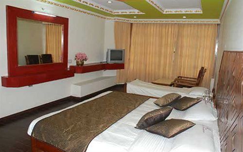 Hotel Gurupriya Kodaikanal