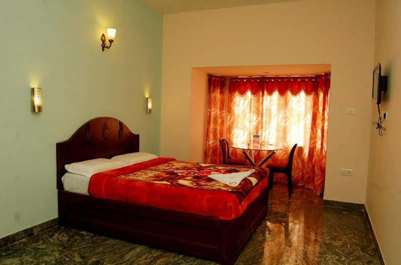 Park Hotel 2*