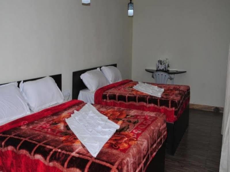 The Peak Resorts