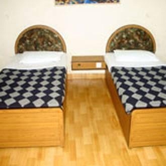 Highland Parade Hotel 2*
