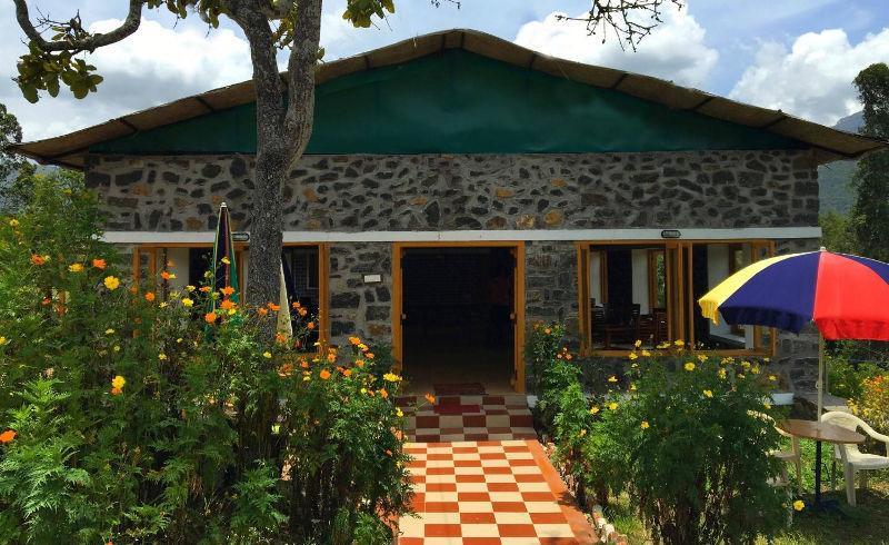 Zacs Valley Resort,