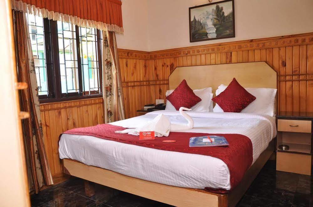 Oyo Rifle Range Road Hotel 3*