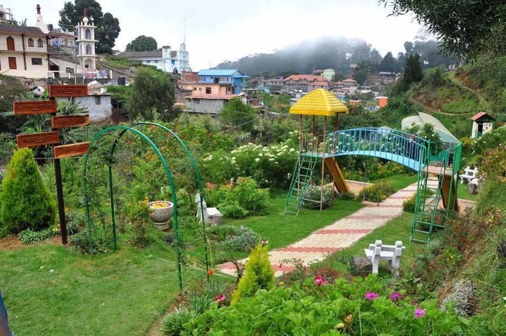 Hotel Oyo Rifle Range Road 3*