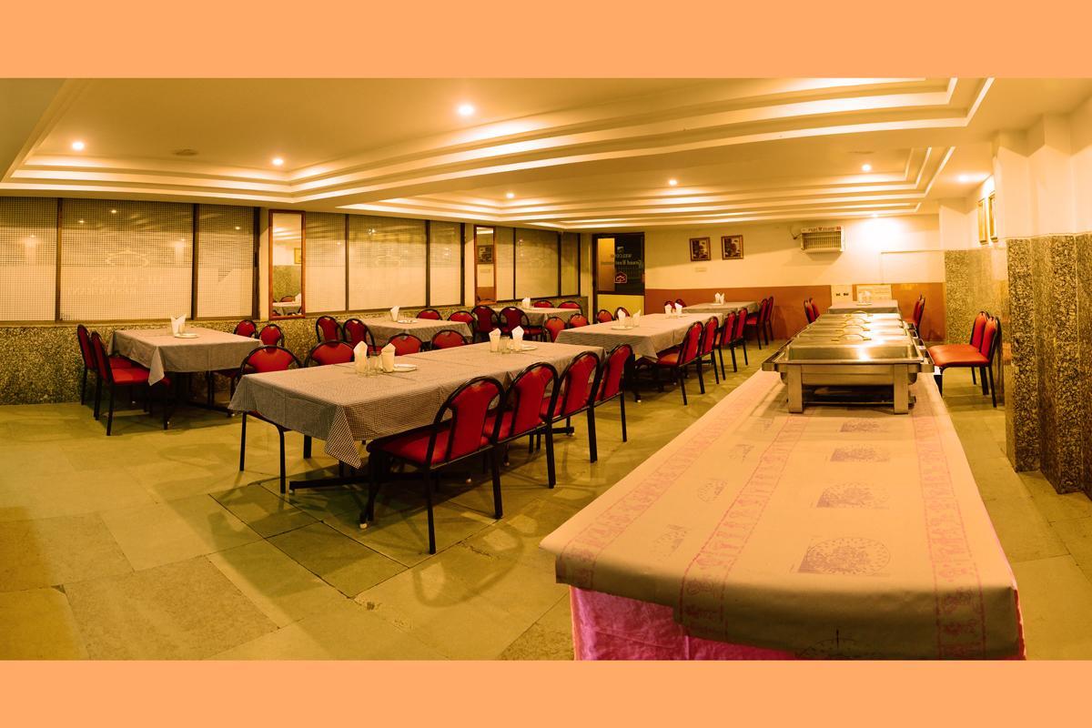 Grand Palace Inn 3*