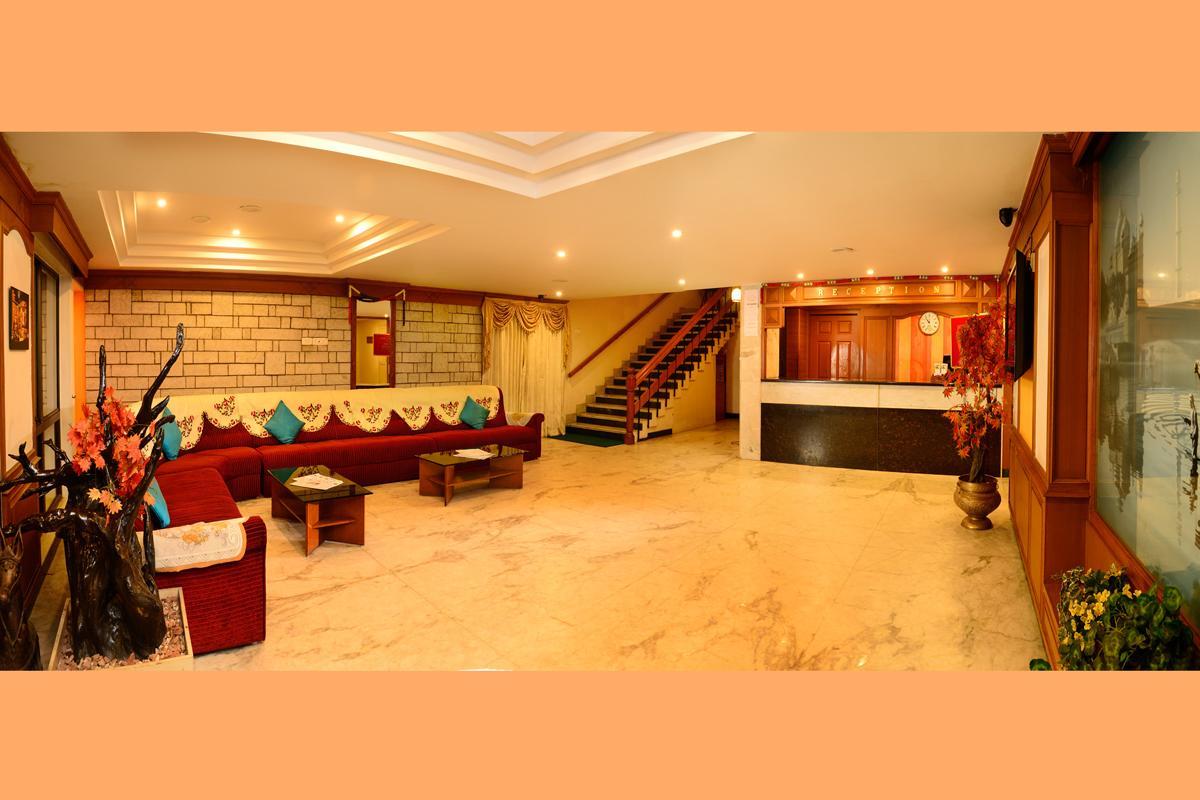 Grand Palace 3*