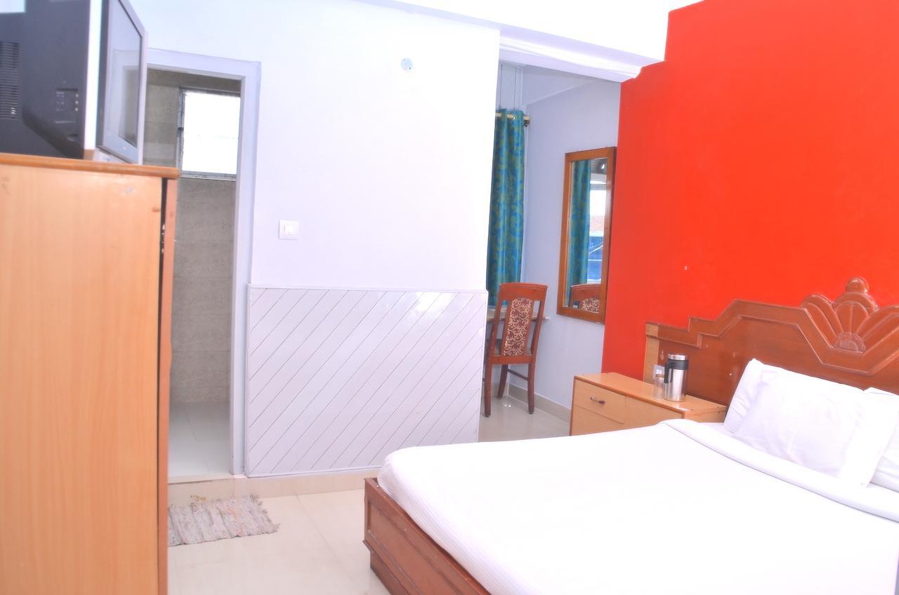 Hotel Jc Woodville Manor *