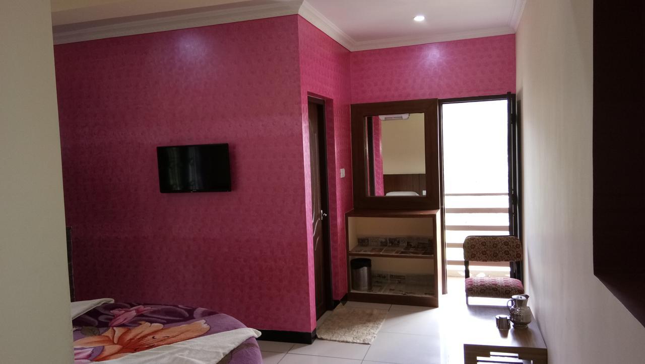 Ezhil Residency Hotel
