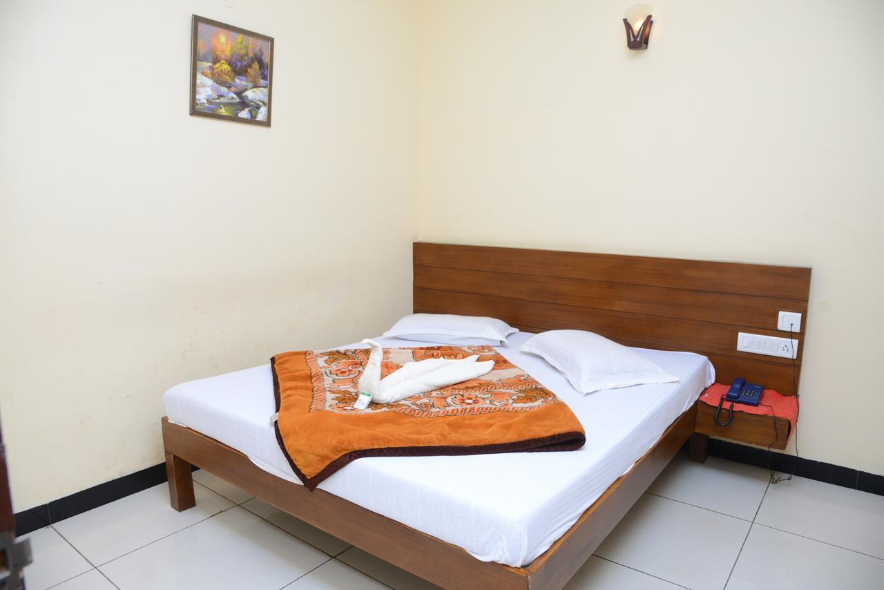 Ezhil Residency Kodaikanal