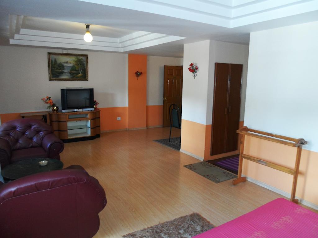 Grand Palace Inn