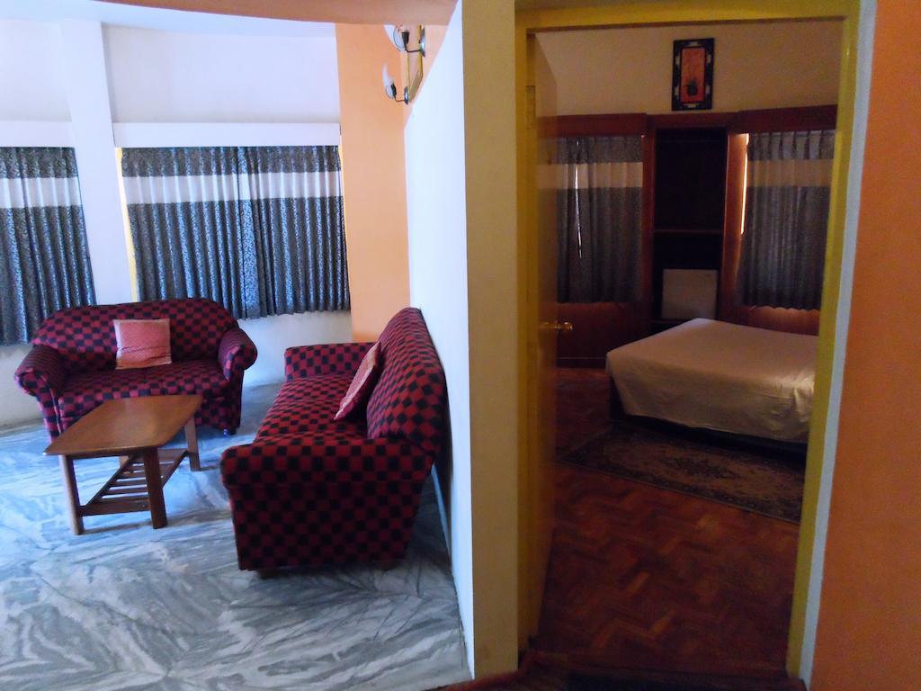 Grand Palace Inn 3*