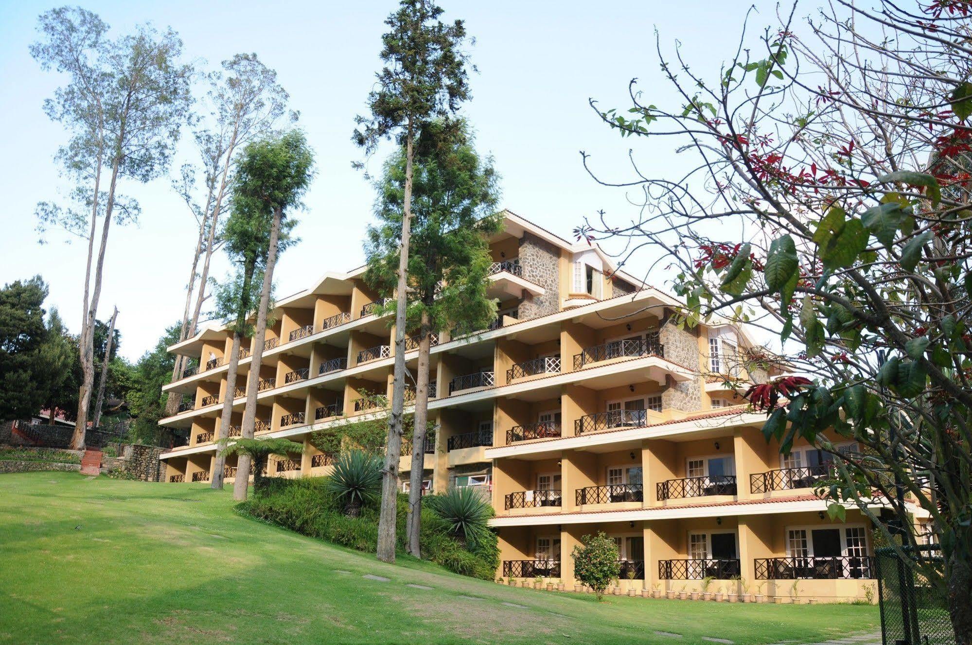 Resort The Carlton 5*