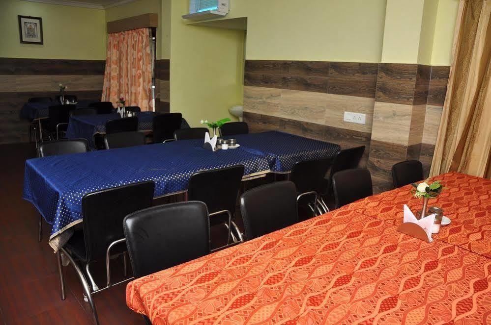 Hotel Aarem Valley Castle 3*