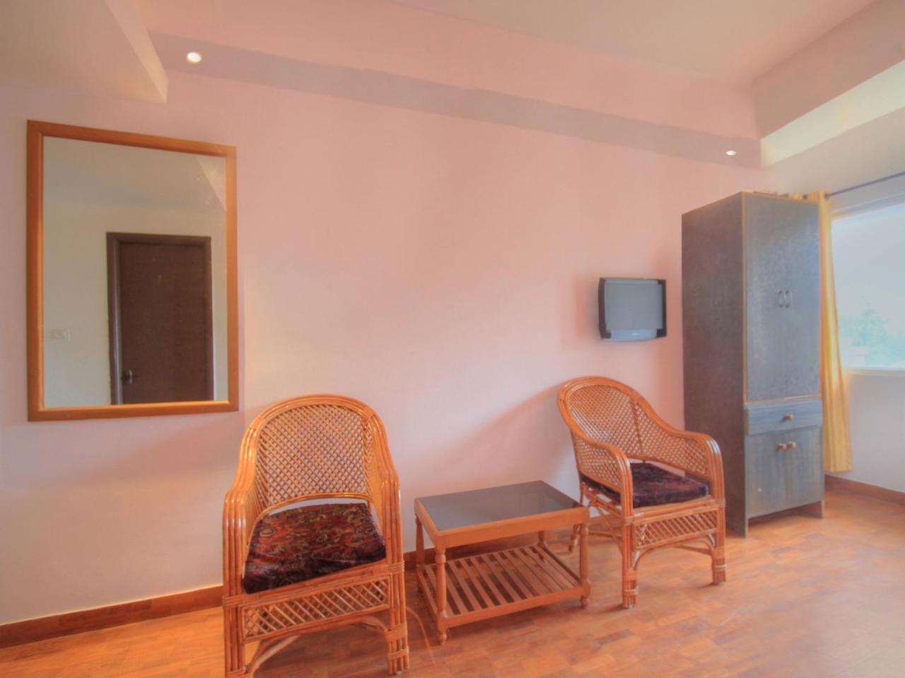 Hotel Oyo 16965 Jia